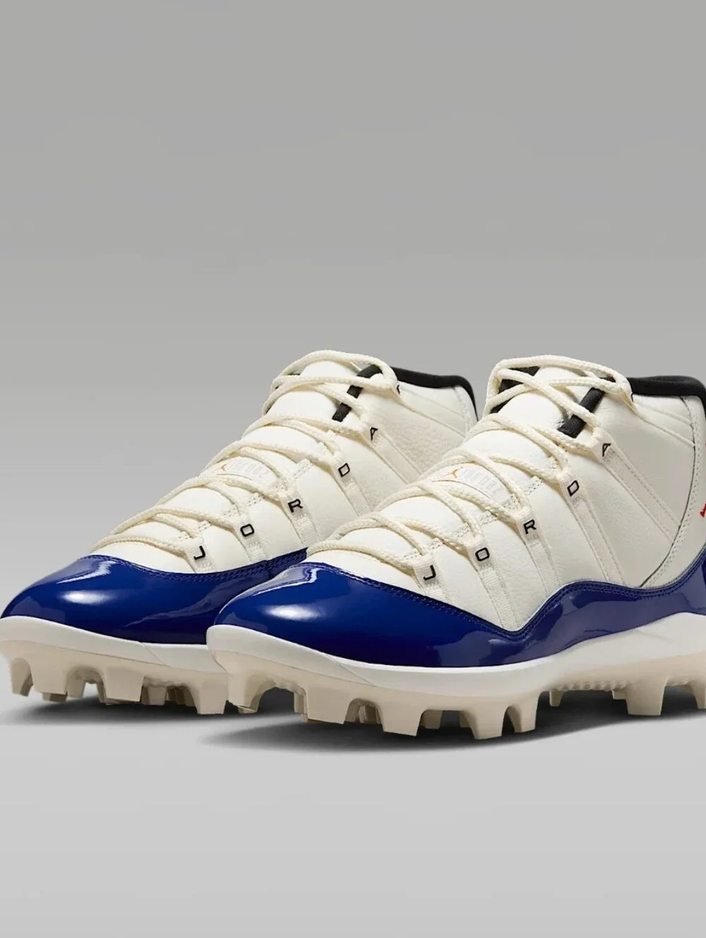 Air Jordan 11 Men's Cleats